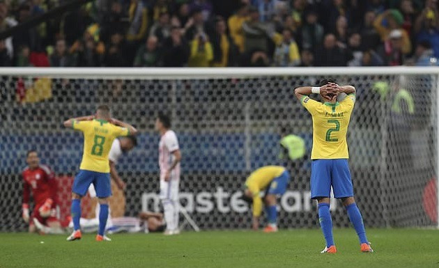 5 điểm nhấn Brazil 0-0 Paraguay (4-3 luân lưu): Người hùng 67 triệu bảng cứu rỗi Tite