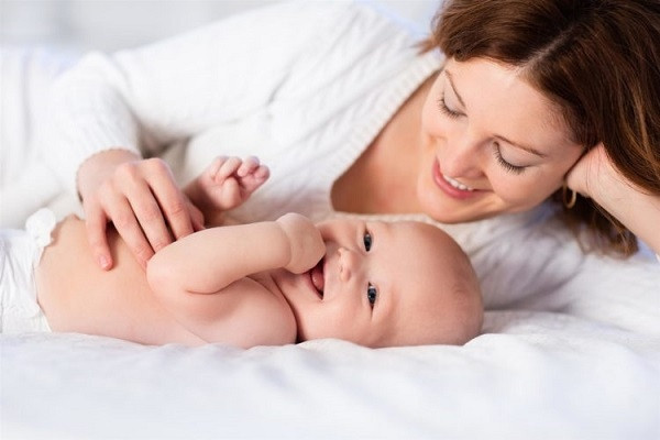 Phản xạ tự phát của trẻ sơ sinh