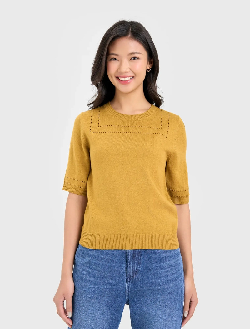 Phối áo Mongtoghi với quần ống rộng
