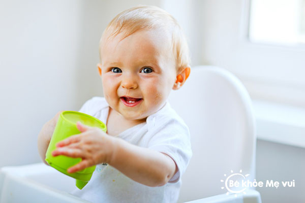 Phòng bệnh cho bé khi thời tiết giao mùa