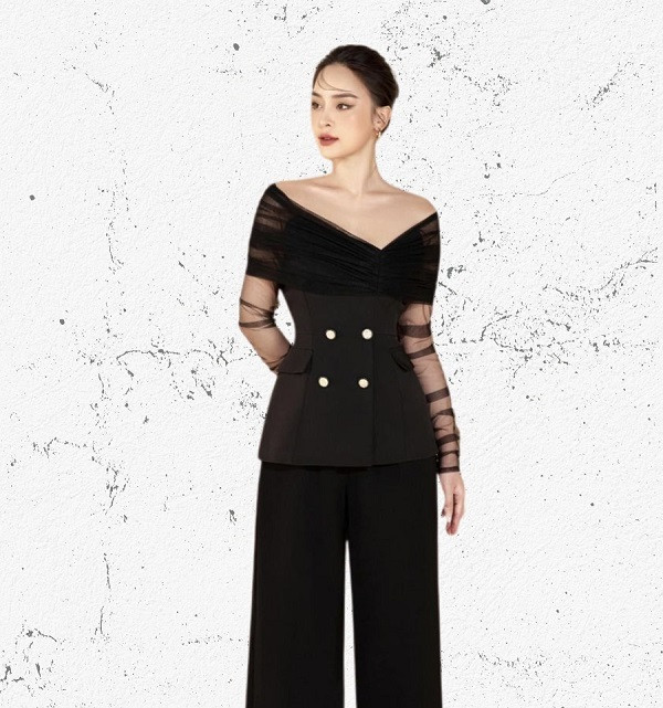 Phong cách cá tính với quần culottes thoải mái kết hợp áo lệch vai quyến rũ.