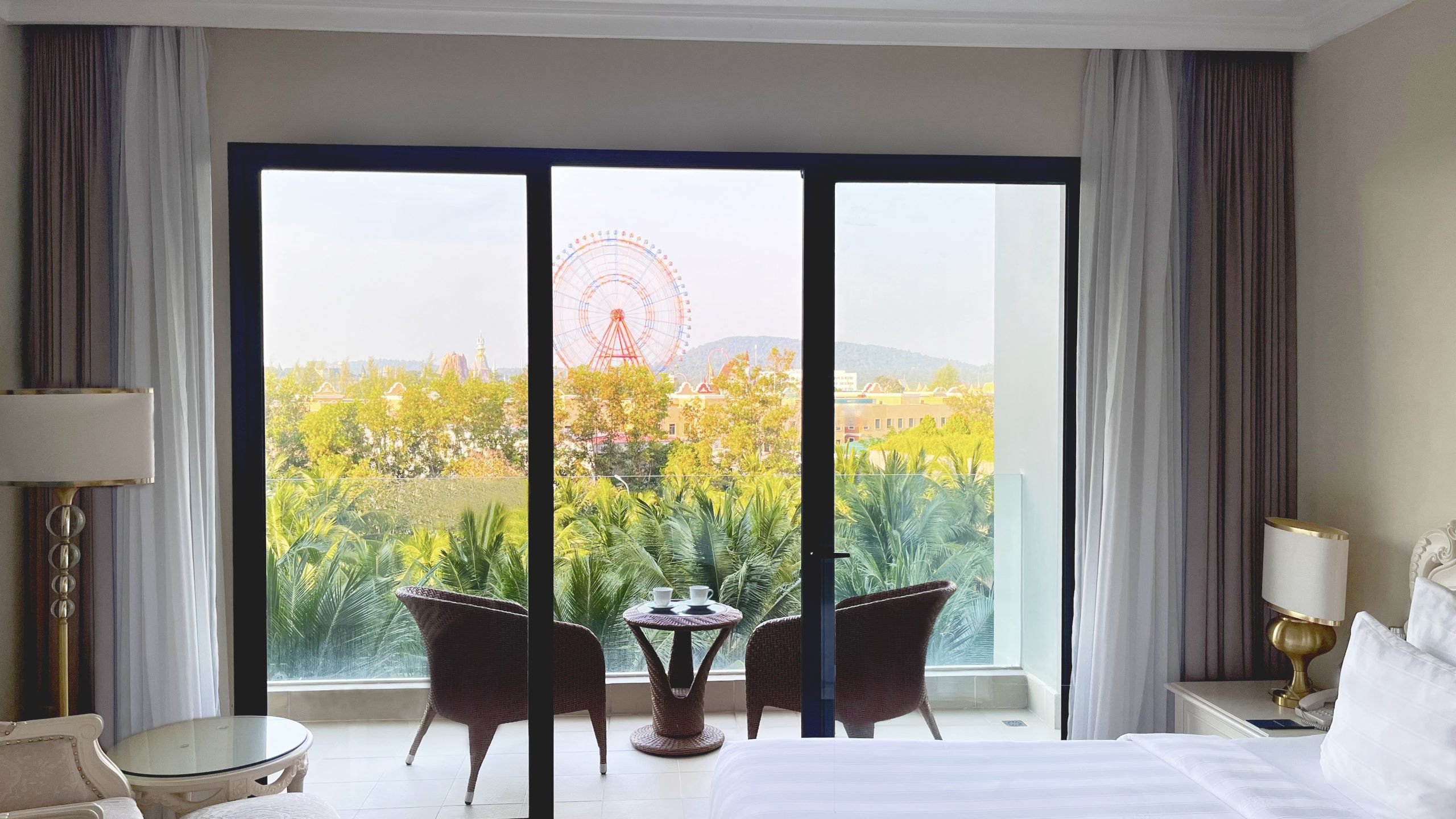 Phòng Deluxe hướng vườn