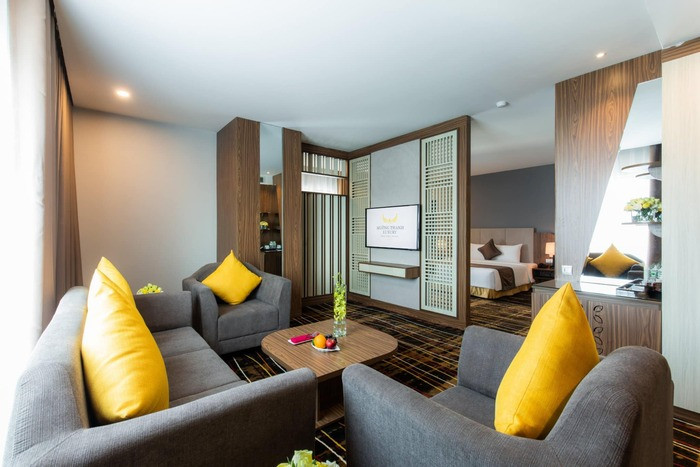 Phòng Deluxe King tại khách sạn Mường Thanh Luxury Viễn Triều