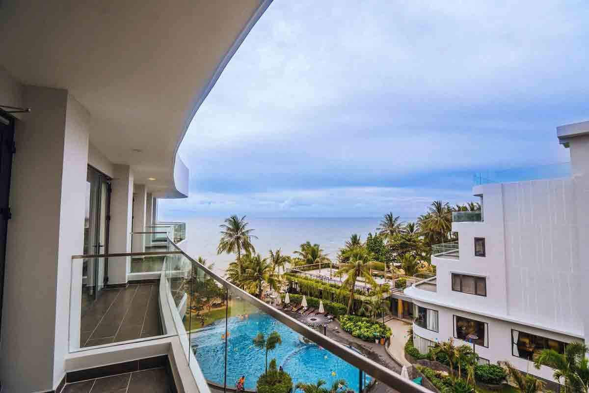 Phòng Deluxe Ocean View được nâng cấp hơn có view hướng biển.