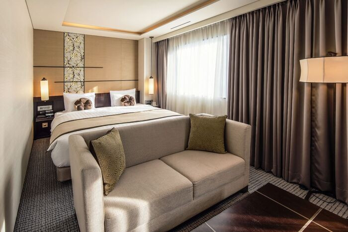 Phòng Standard Double hiện đại của Royal Hotel Seoul