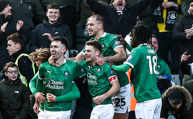 5 điểm nhấn Plymouth 1-0 Liverpool: Điều kỳ diệu của FA Cup; Nỗi lo chấn thương