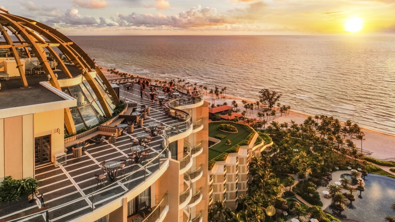 Quán bar tầng thượng INK 360 tại InterContinental Phú Quốc Resort