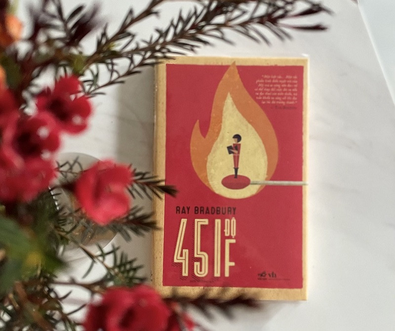 Review sách 451 độ F – Ray Bradbury
