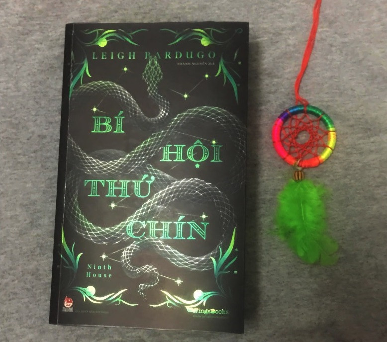 Review sách Bí hội thứ chín của Phong Kha