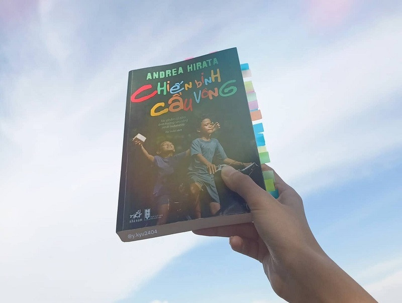 Review sách Chiến binh cầu vồng