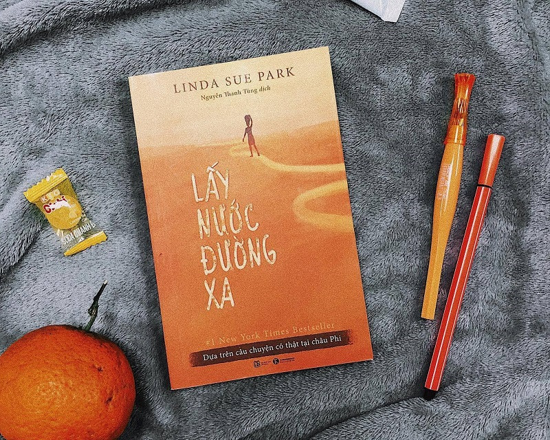 Review sách Lấy nước đường xa – Linda Sue Park
