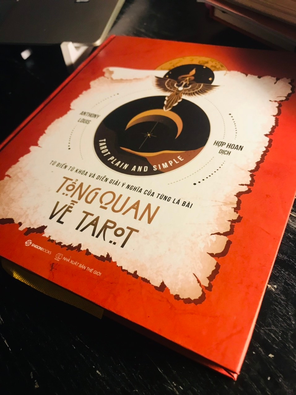 Review sách Tổng quan về tarot