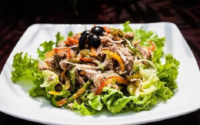 Salad cá ngừ
