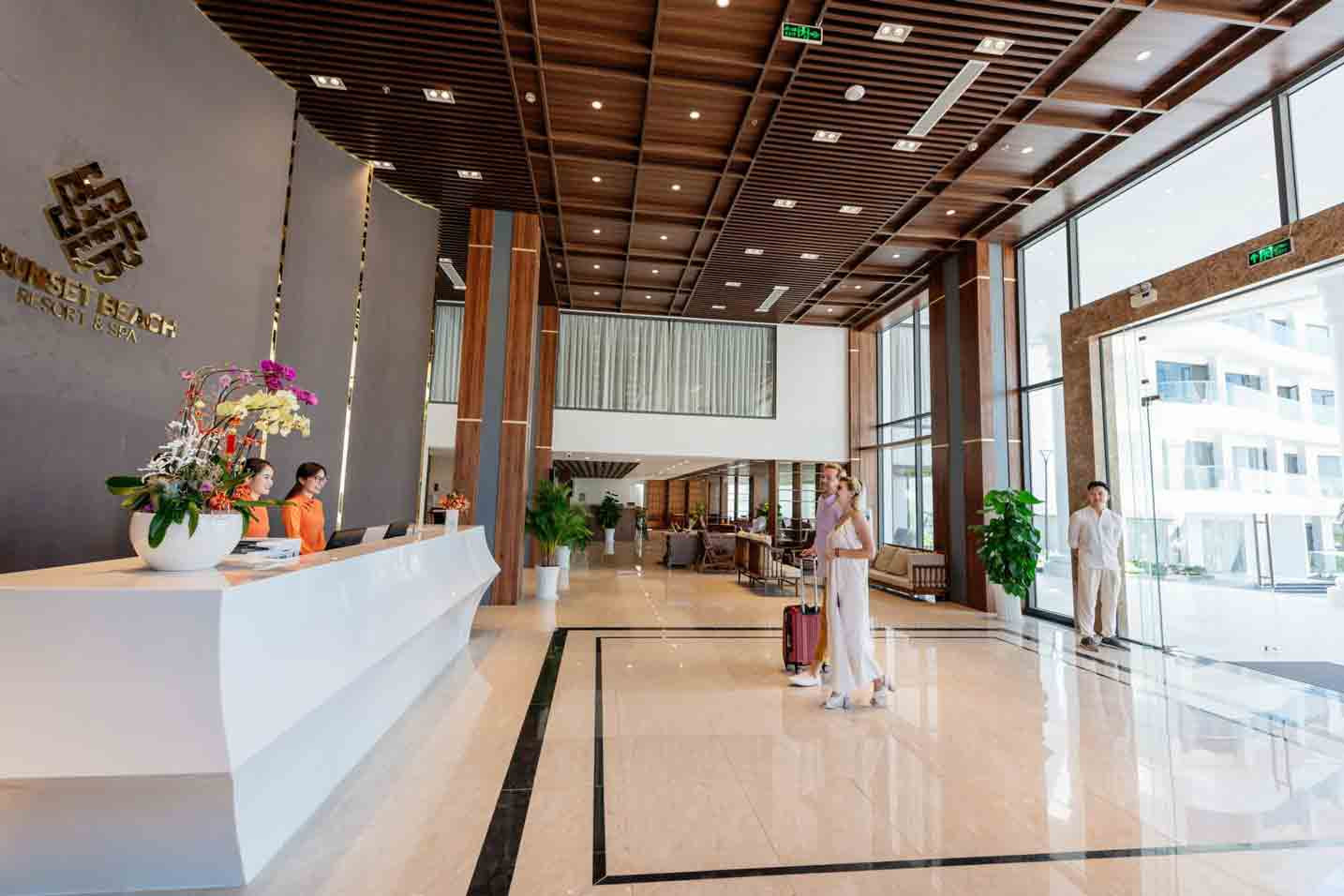 Sảnh đón khách của Sunset Beach Resort &amp; Spa Phú Quốc.