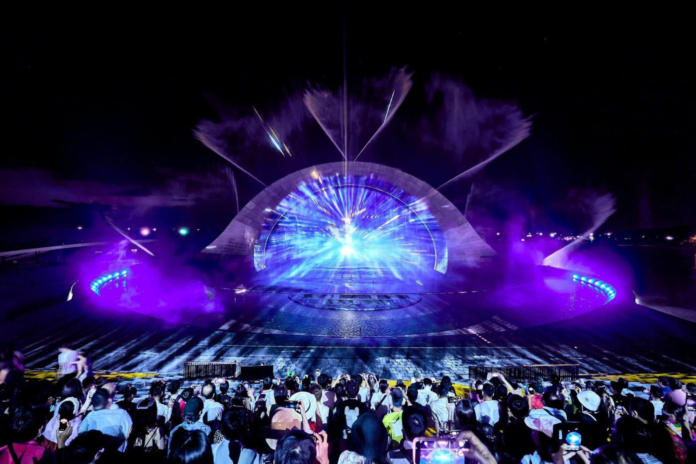 3 lý do bạn phải xem show diễn Kiss The Stars Phú Quốc