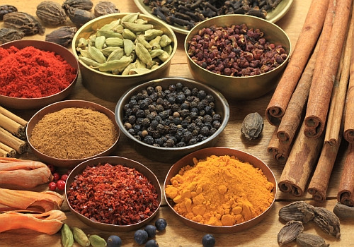 Sử dụng gia vị trong nấu ăn giúp giảm cân