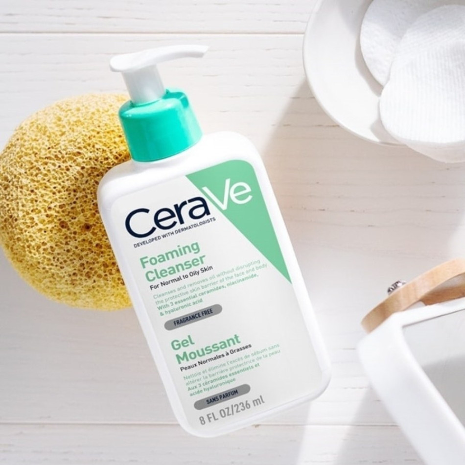 Sữa rửa mặt CeraVe Foaming Cleanser tốt cho da khô