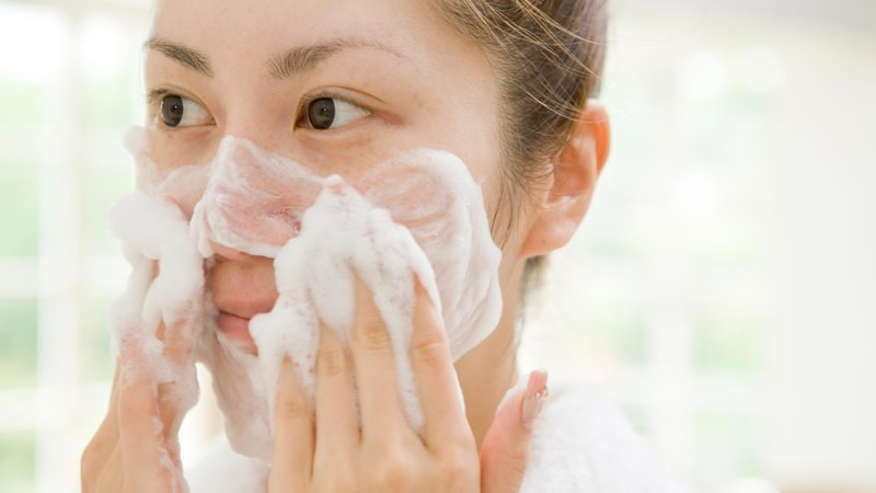 Sữa rửa mặt cho da nhạy cảm