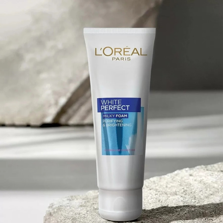 Sữa rửa mặt L’Oreal Paris