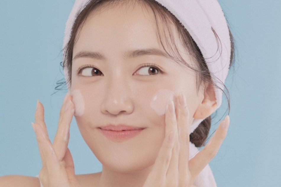 Hướng dẫn rửa mặt đúng cách để da khỏe mạnh