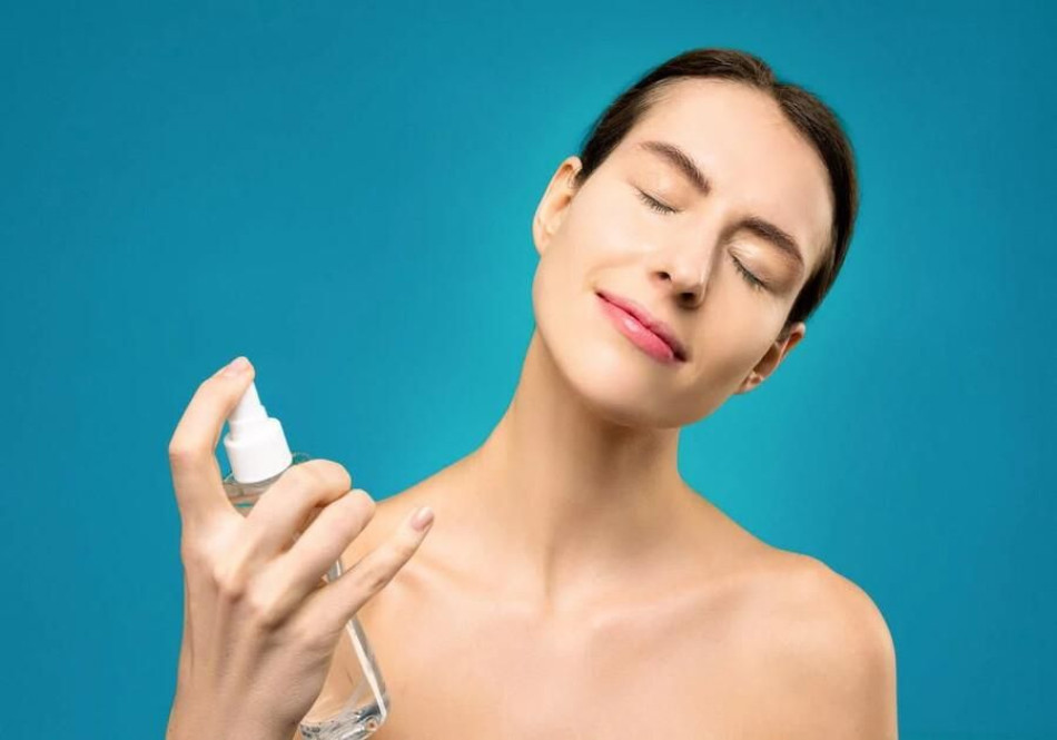 11 Loại Xịt Khoáng Toàn Thân Tốt Nhất Để Chăm Sóc Da Từ A-Z