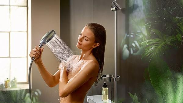 Tắm ngay sau khi đổ mồ hôi