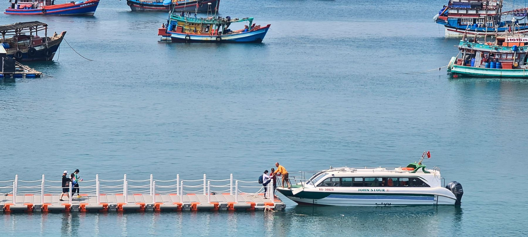 John’s Tours Water Bus: Explore Phu Quoc Like Never Before