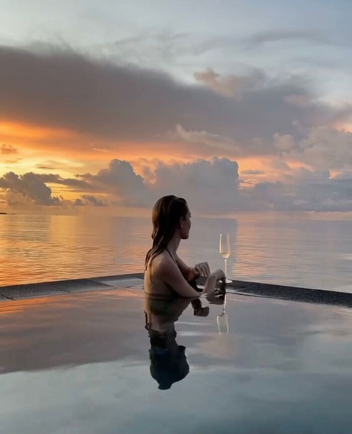 Tham gia các hoạt động thể thao dưới nước tại Four Seasons Resorts Maldives