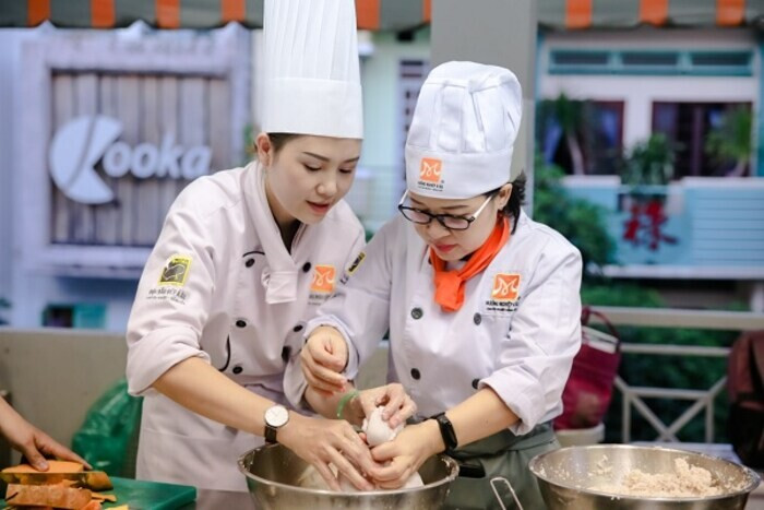 Tham gia khóa học nấu chè