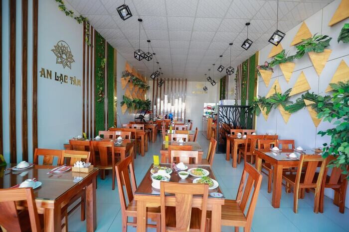 Thiết bị trong nhà hàng bình dân