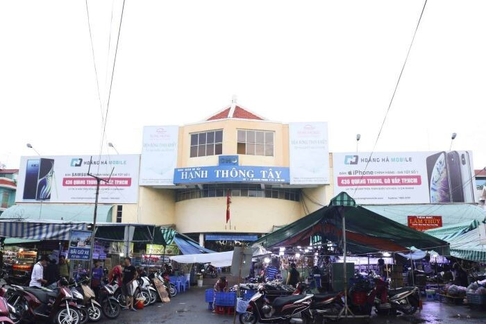 Thời gian hoạt động của chợ Hạnh Thông Tây