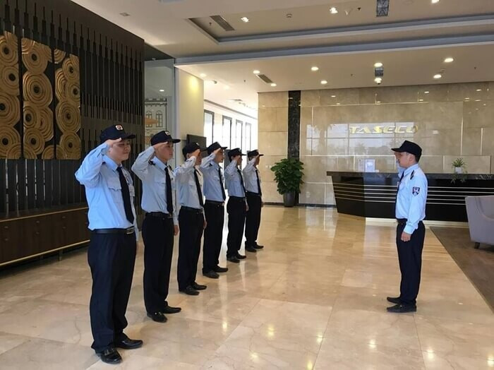 Thu nhập của nhân viên bảo vệ nhà hàng