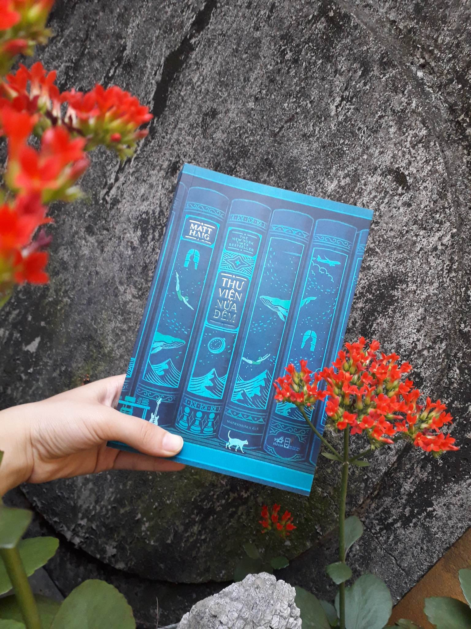 Thư Viện Nửa Đêm