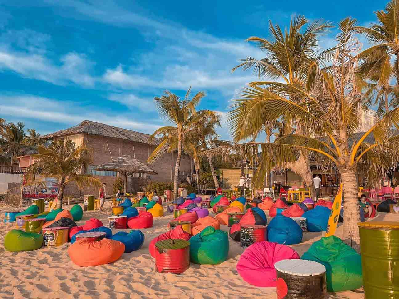 Tiki Beach Bar Phú Quốc