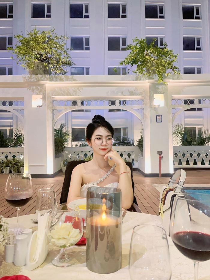 tổ chức tiệc lãng mạn tại Pearl River Hotel