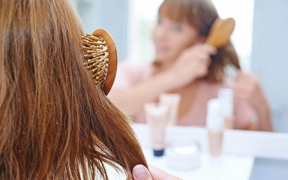 Tóc khô xơ có uốn được không? Giải pháp cho mái tóc hư tổn