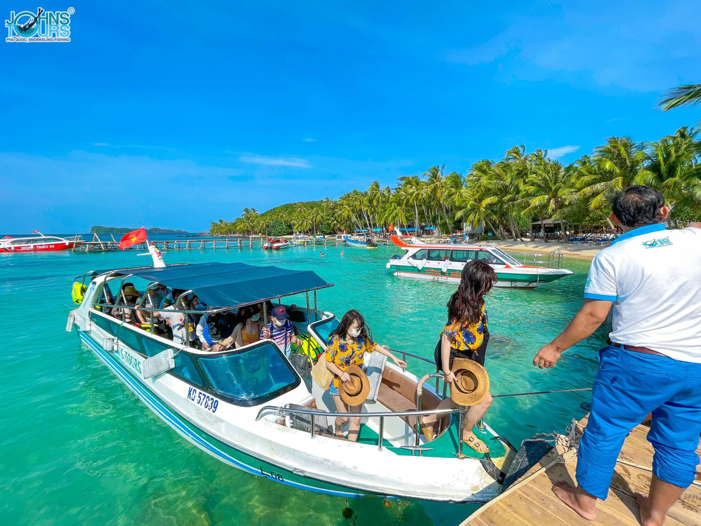 Tour tham quan đảo Phú Quốc bằng cano