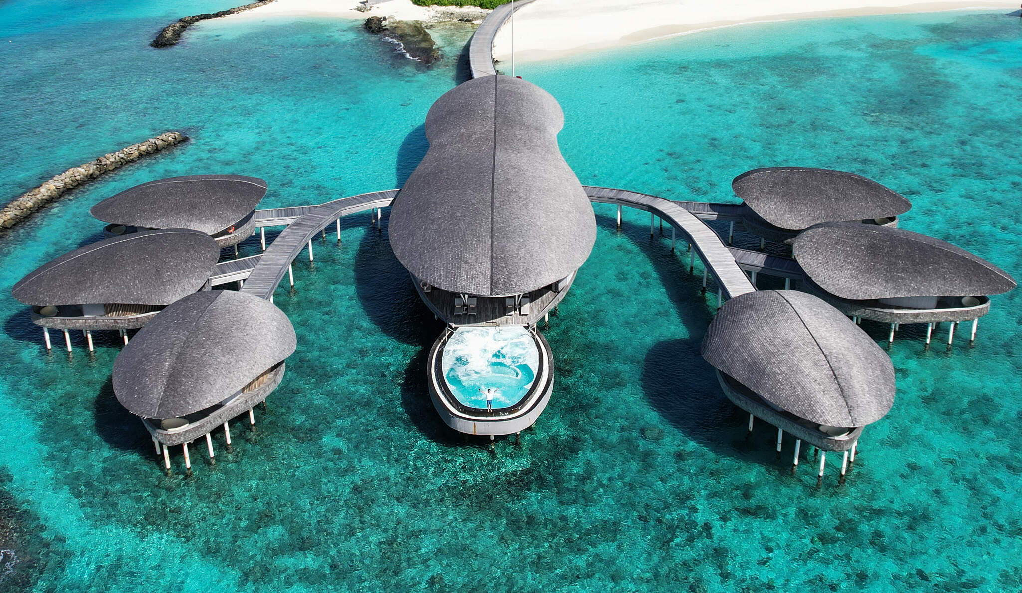 Trải nghiệm Blue Hole tại Iridium Spa
