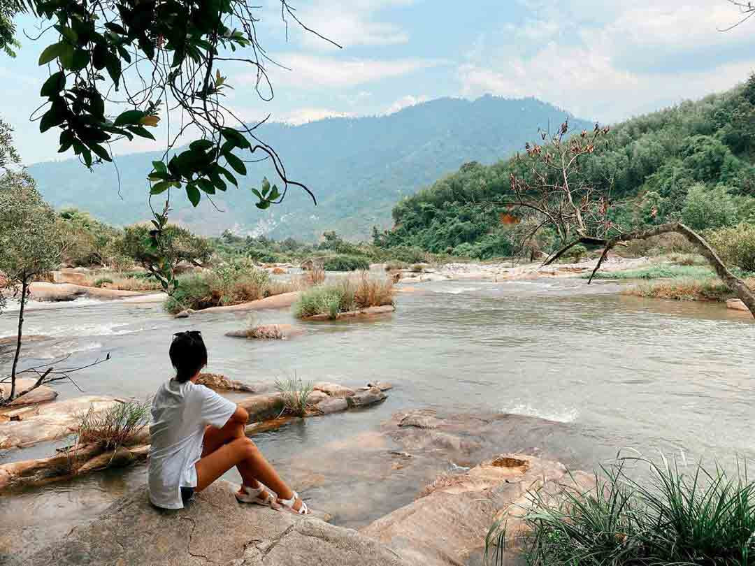 Trải nghiệm tham quan suối Đá Bàn vào mùa mưa