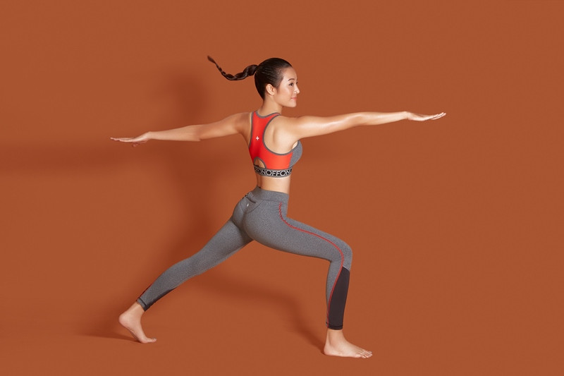 Trang phục tập yoga cần thiết
