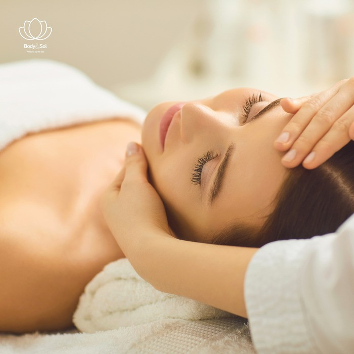 trị liệu tại khu spa cao cấp ở khách sạn gần sân bay Phú Quốc