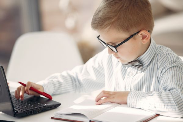 4 yếu tố của mẹ ảnh hưởng đến trí thông minh của con