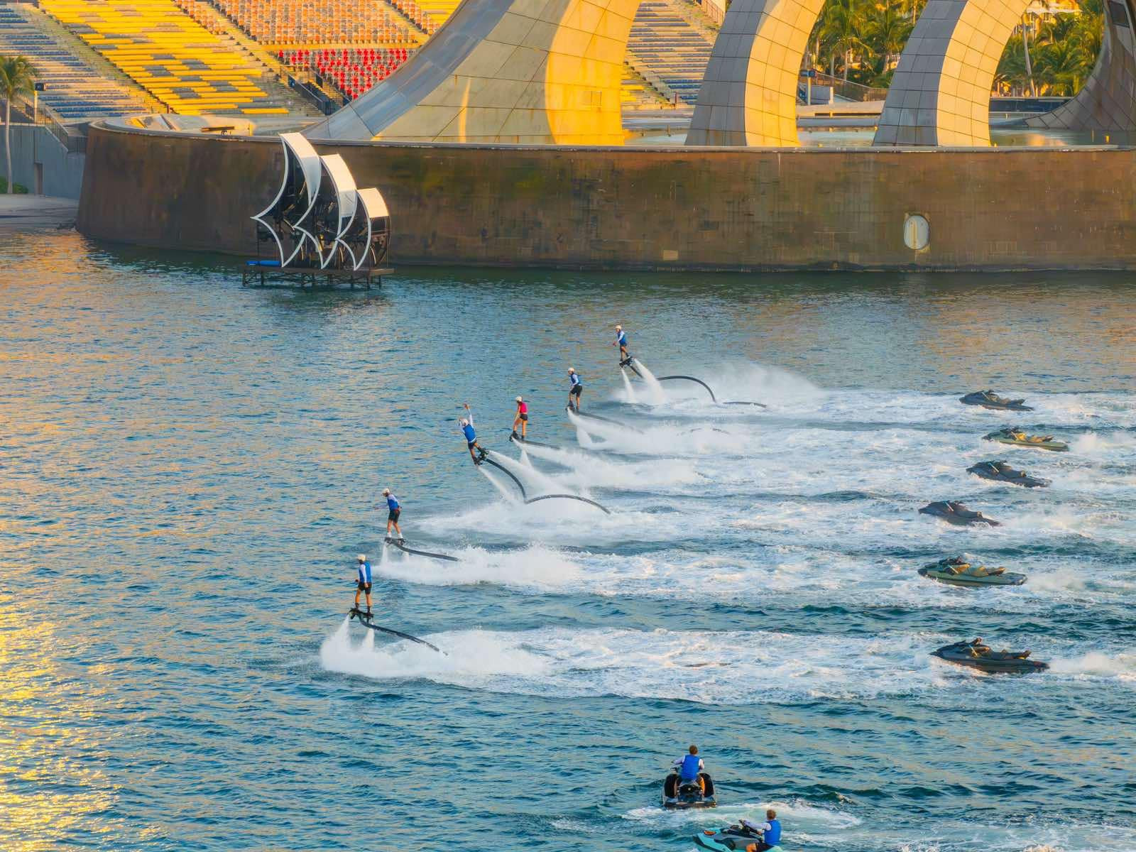 Trình diễn Flyboard