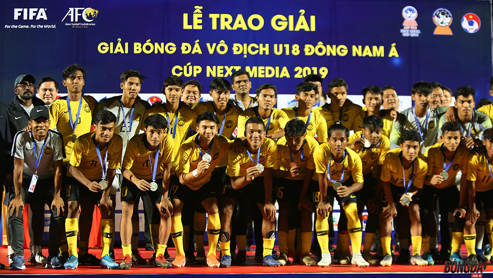 U18 Malaysia nhận HCB