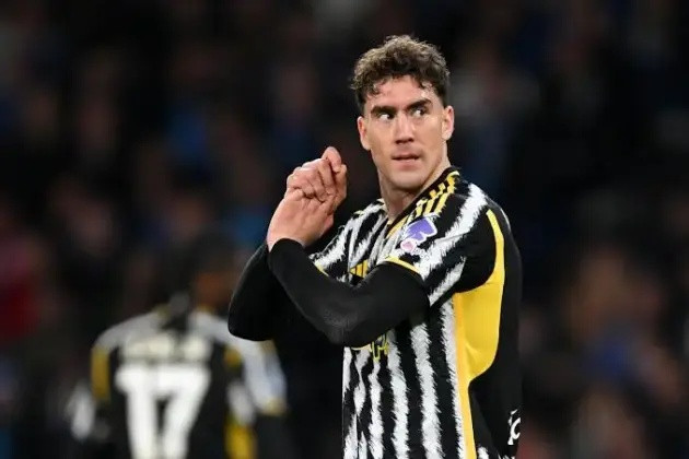 Arsenal bế tắc thương vụ Vlahovic: Giấc mơ vô địch lung lay?
