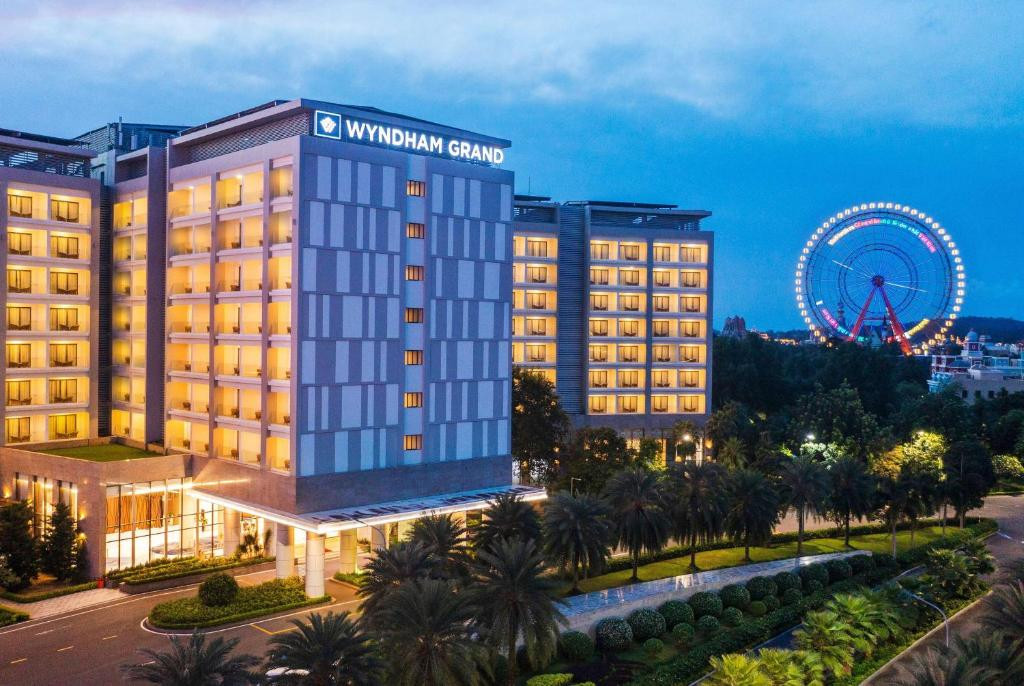 Wyndham Grand Phú Quốc – Khách sạn 5 sao đẳng cấp phía bắc Đảo Ngọc