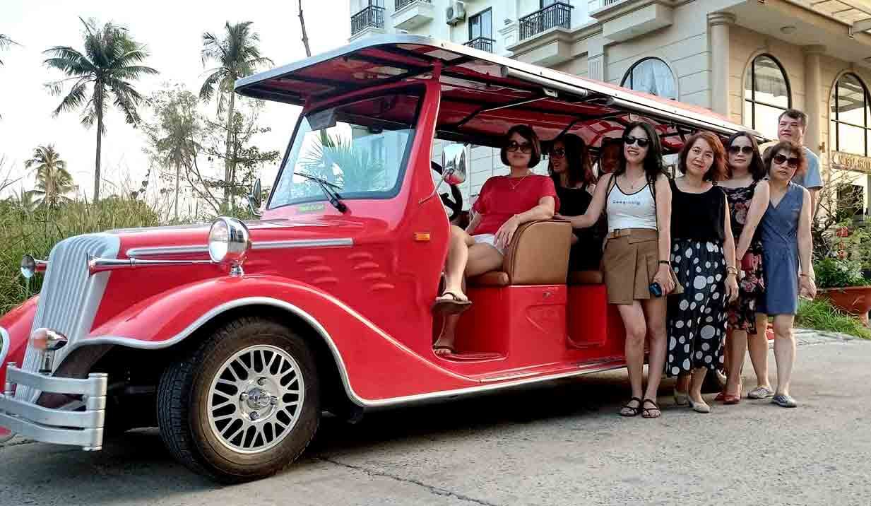Xe điện tham quan du lịch Phú Quốc City Tour
